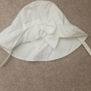 Janie and Jack sun bonnet